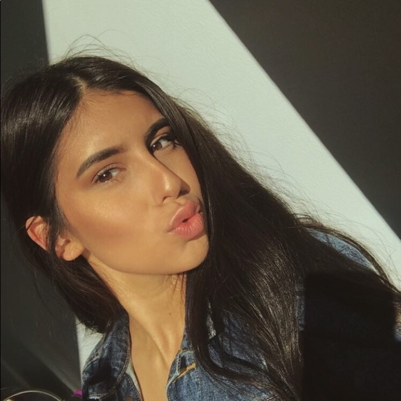 bri102208
